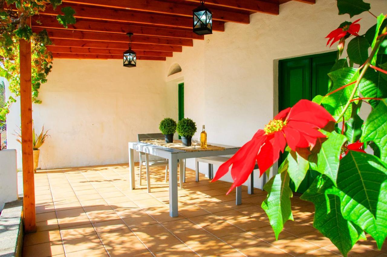 Casa Abuela Elena Hotel Haría Екстериор снимка