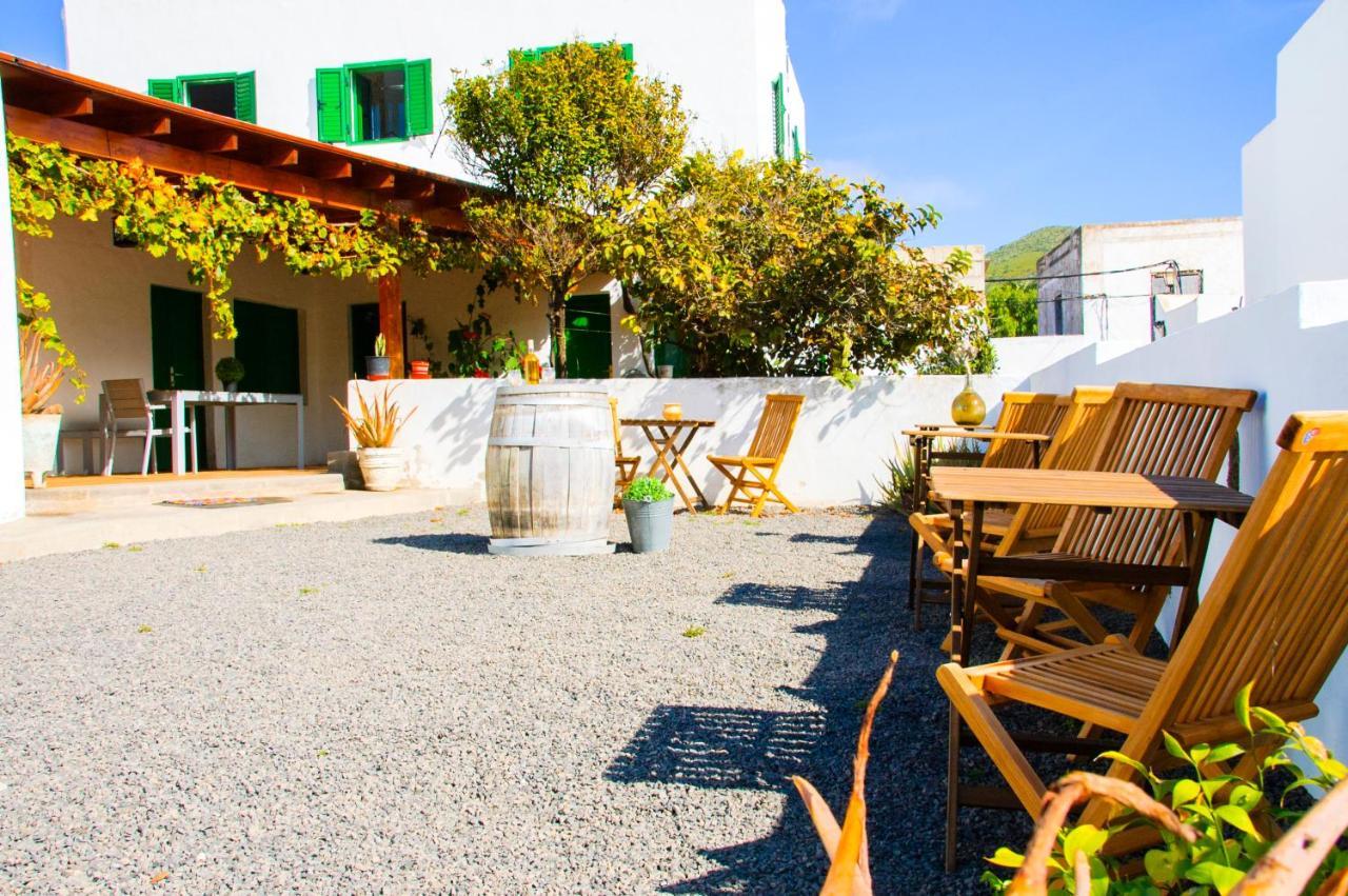 Casa Abuela Elena Hotel Haría Екстериор снимка