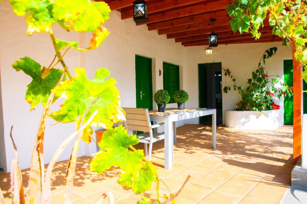 Casa Abuela Elena Hotel Haría Екстериор снимка